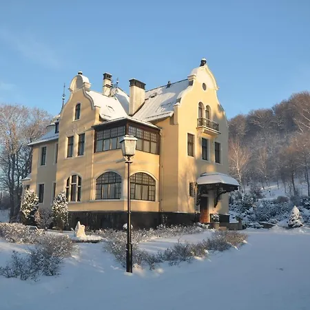 Elise Park Nocleg ze śniadaniem 4*